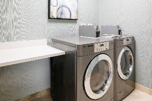 Desportos y Entretenimento