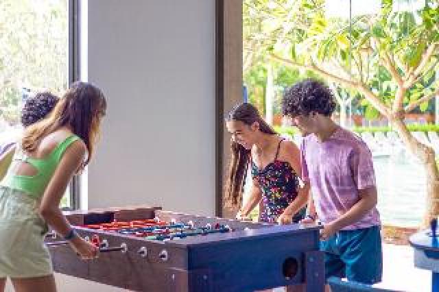 Desportos y Entretenimento