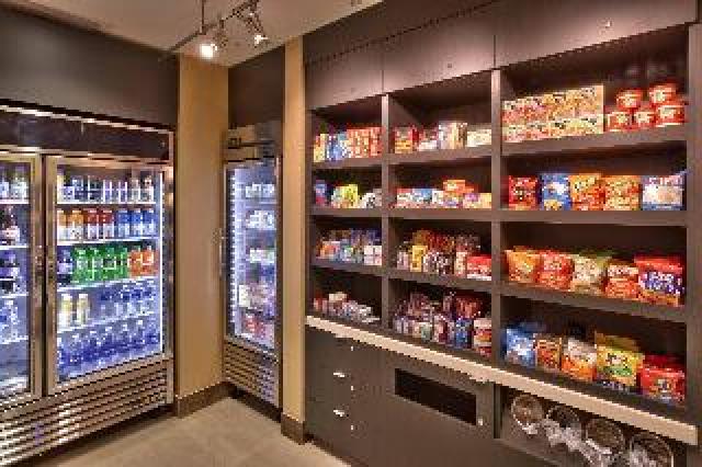 Desportos y Entretenimento