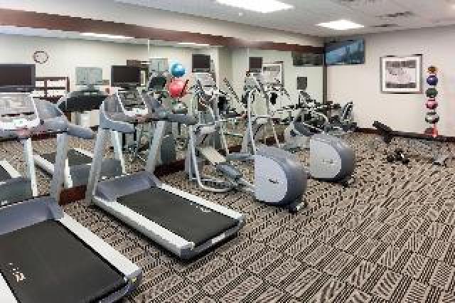 Desportos y Entretenimento