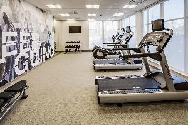 Desportos y Entretenimento