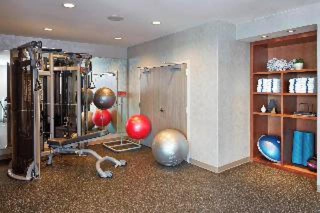 Desportos y Entretenimento