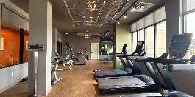 Desportos y Entretenimento