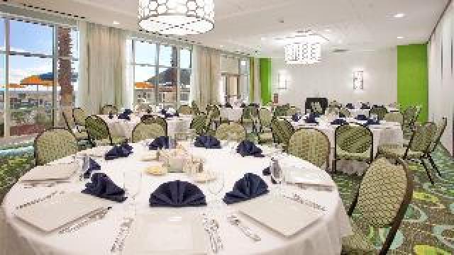 Desportos y Entretenimento