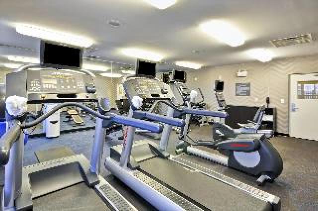 Desportos y Entretenimento