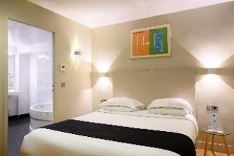 Helzear Suites & Hotel Etoile