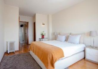 Sea & River View Apartment