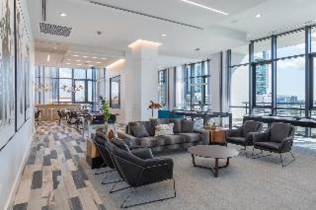 Desportos y Entretenimento