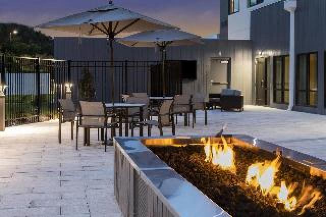 Desportos y Entretenimento