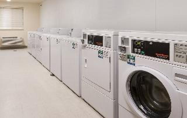 Desportos y Entretenimento