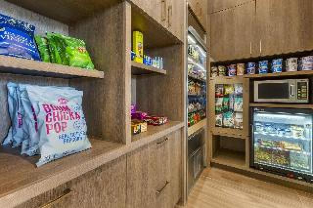 Desportos y Entretenimento