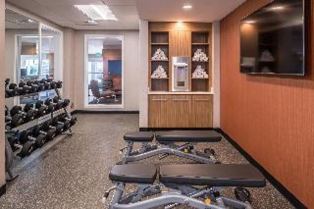 Desportos y Entretenimento