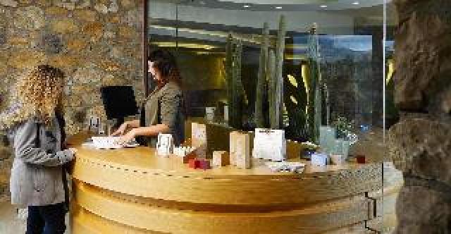 Desportos y Entretenimento