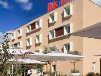 Ibis Loriol Le Pouzin