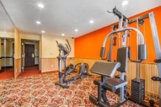 Rodeway Inn & Suites WI Madison-Northeast