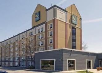 Quality Inn & Suites Airport Toronto