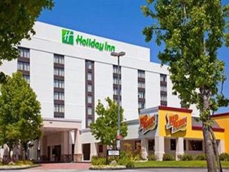 Holiday Inn Select