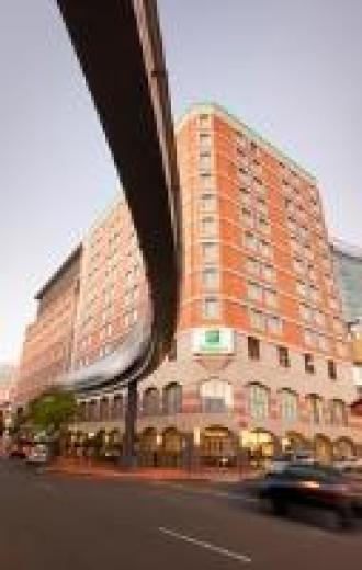 Holiday Inn Darling Harbour