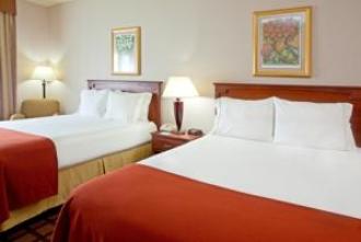 Holiday Inn Express & Suites L