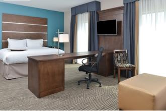 Hampton Inn & Suites Des Moines Downtown