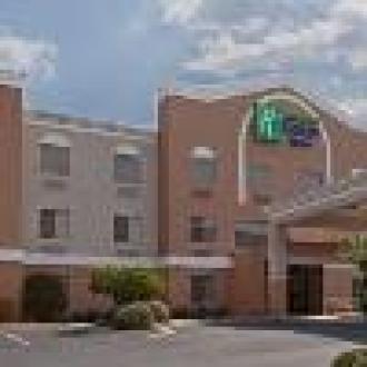 Holiday Inn Express & Suites G