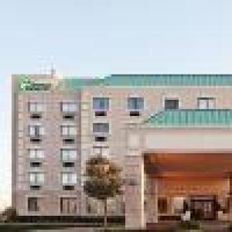 Holiday Inn Express & Suites M