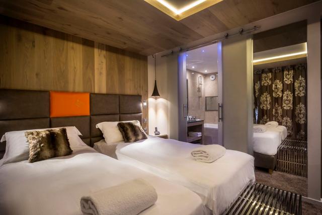 Quarto duplo	