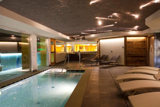 Piscina interior