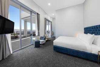 Meriton Suites Bondi Junction