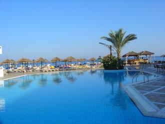 Avra Beach & Bungalows